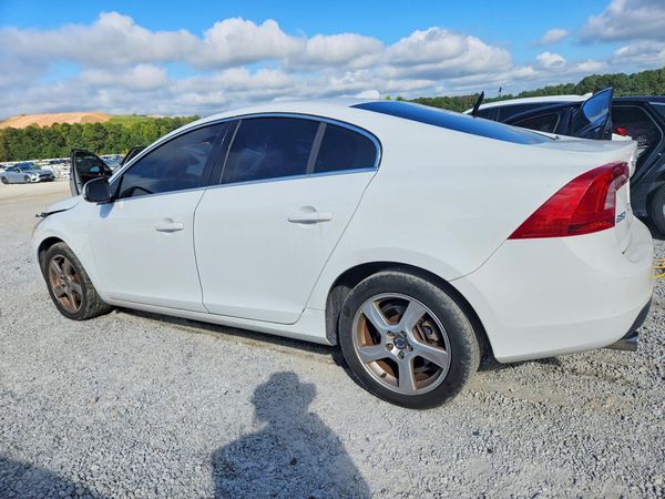 2013 VOLVO S60