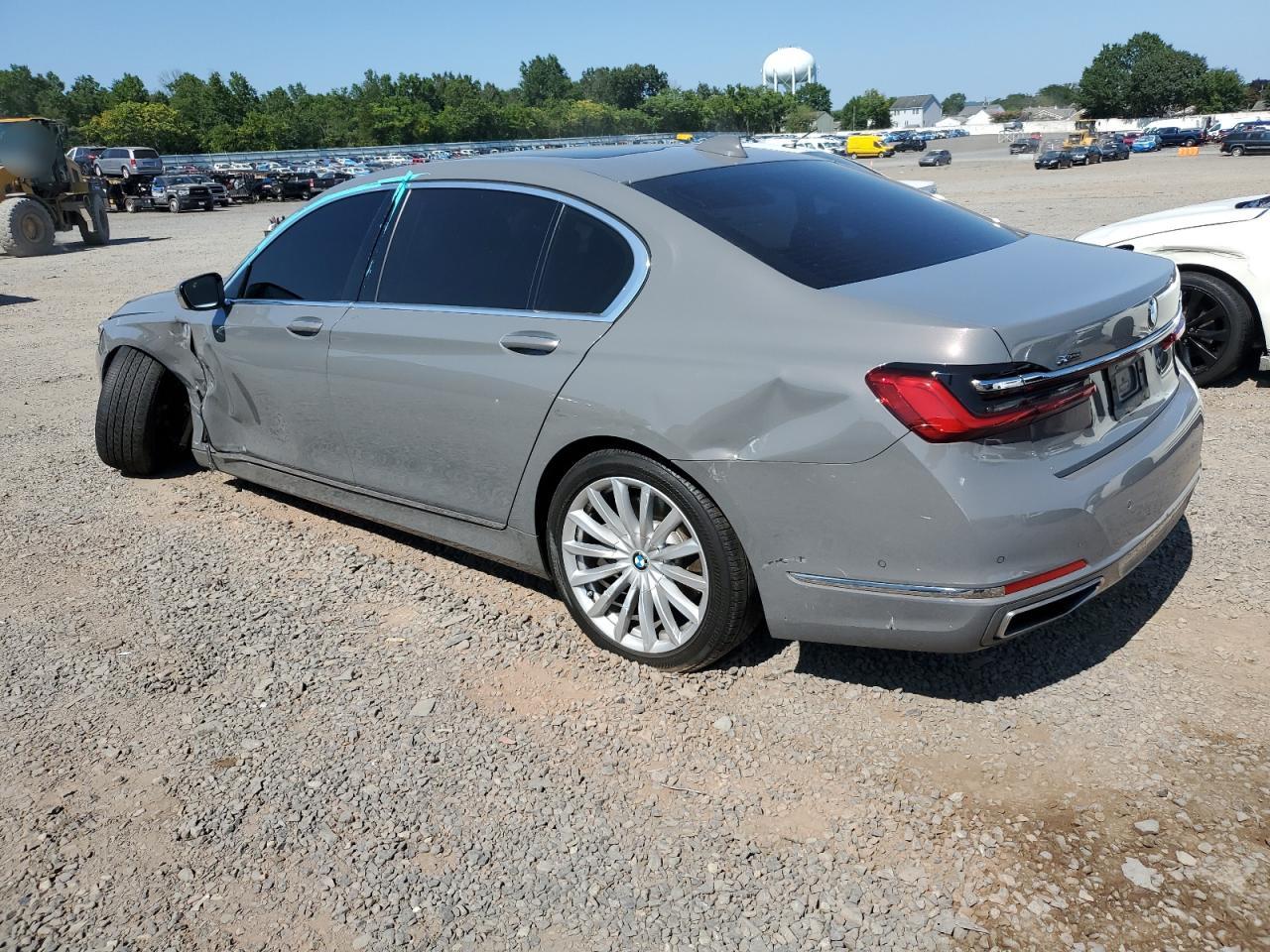 2022 BMW 740 xDrive