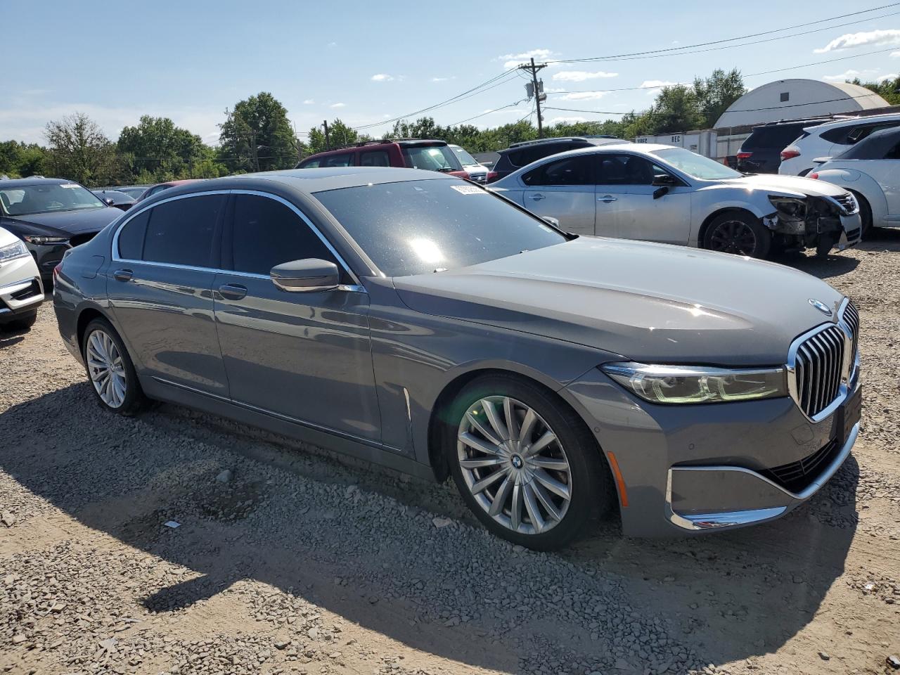 2022 BMW 740 xDrive