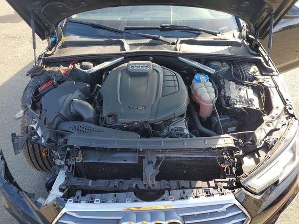 2018 AUDI A4 — Engine bay