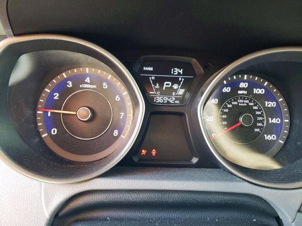 2014 HYUNDAI ELANTRA GLS(Middle)