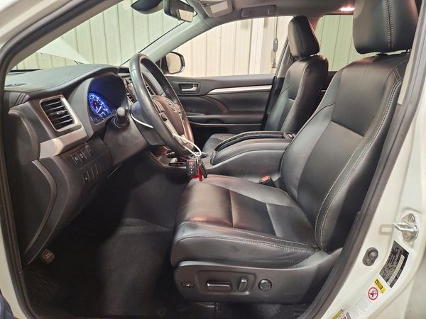 2019 TOYOTA HIGHLANDER SE/XLE
