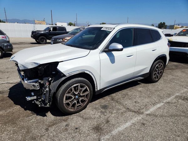 2023 BMW X1