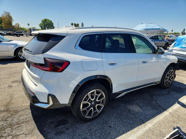 2023 BMW X1