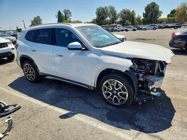 2023 BMW X1