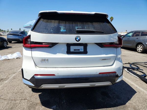 2023 BMW X1