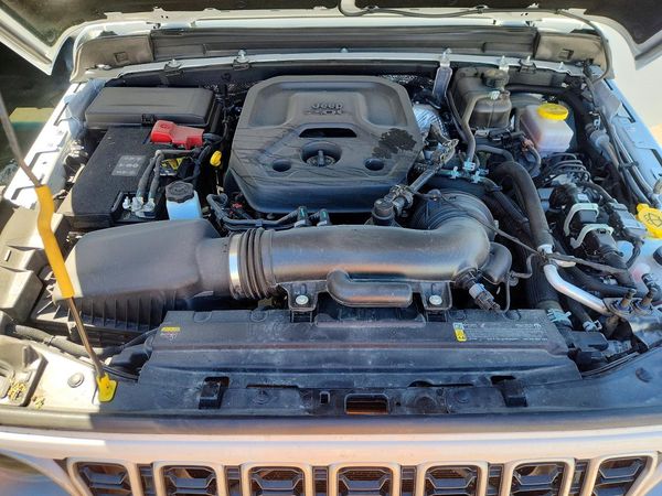 2026 JEEP WRANGLER Sahara — Engine bay