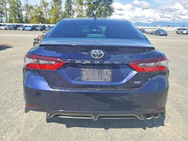 2022 TOYOTA CAMRY SE