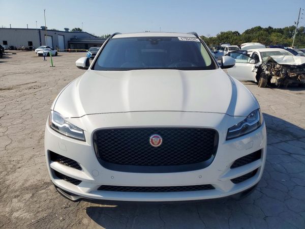 2017 JAGUAR F-PACE Prestige