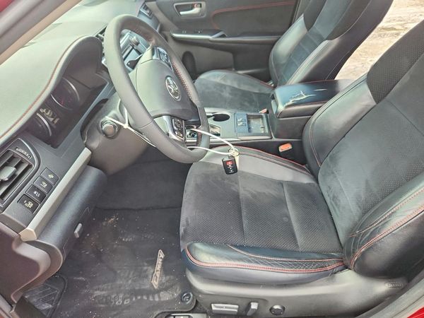 2017 TOYOTA CAMRY XLE/XSE