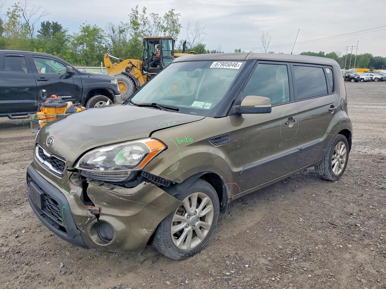 2012 KIA SOUL GL — Front 3/4
