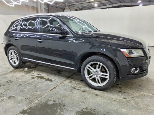 2015 AUDI Q5 Premium Plus — Passenger 3/4