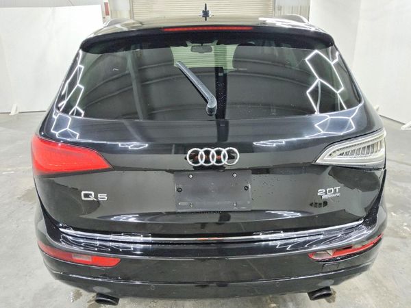 2015 AUDI Q5 Premium Plus — DIRR