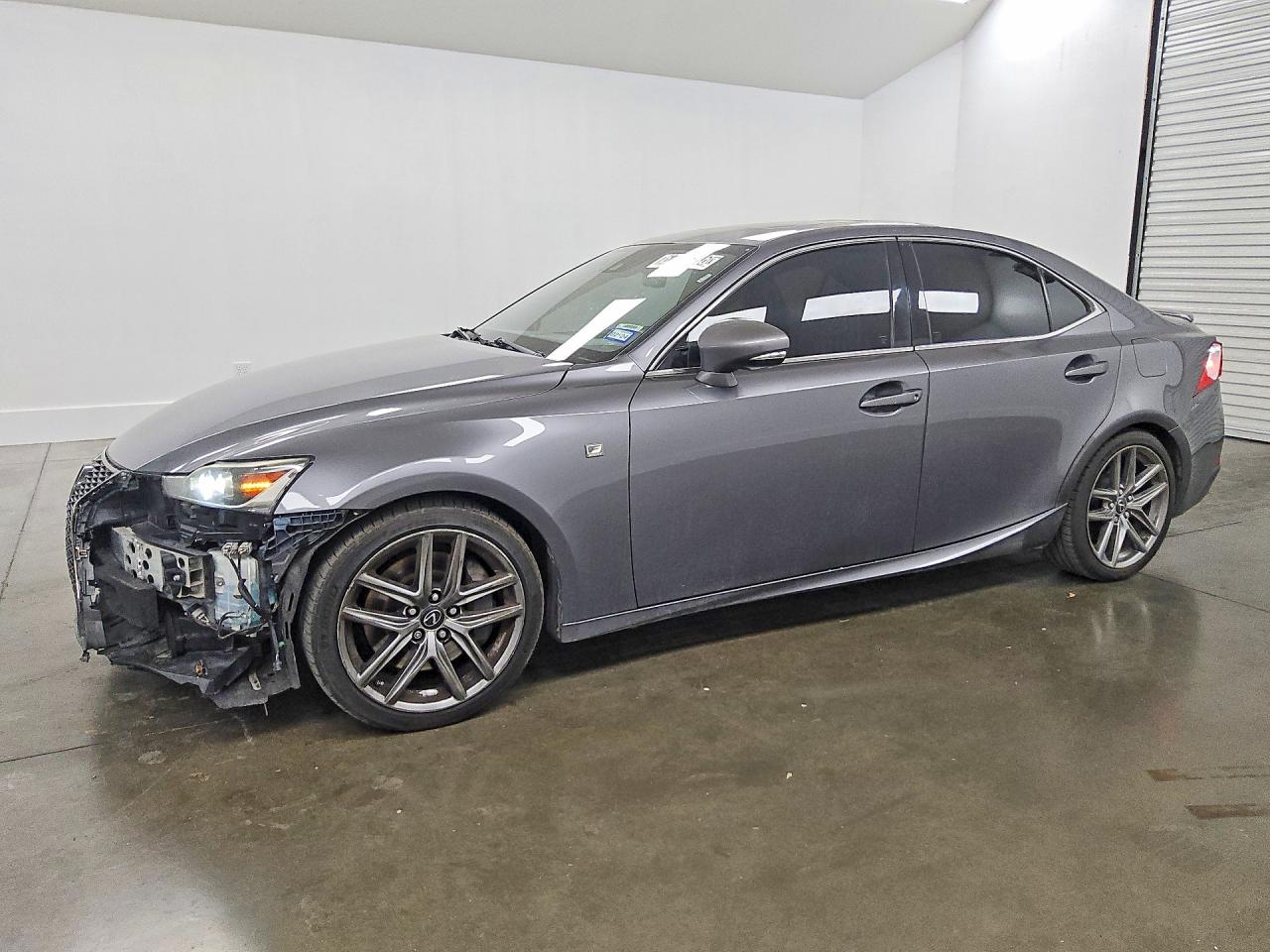 2017 LEXUS IS 200t — Front 3/4