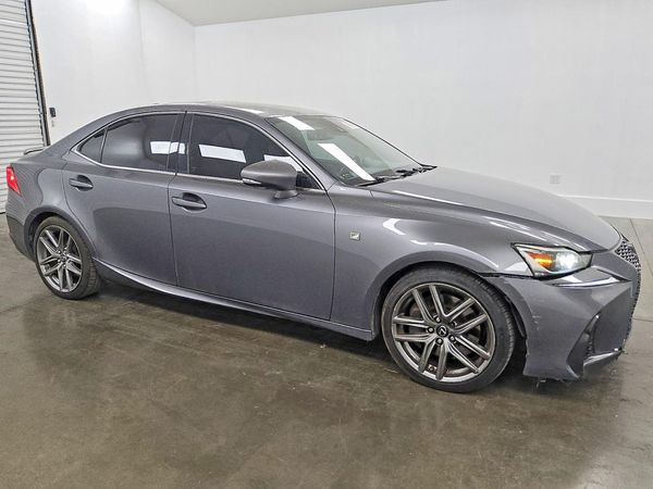 2017 LEXUS IS 200t — Passenger 3/4