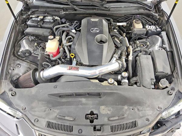 2017 LEXUS IS 200t — Engine bay