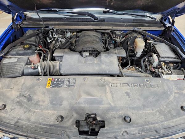 2019 CHEVROLET TAHOE Police Vehicle — Engine bay