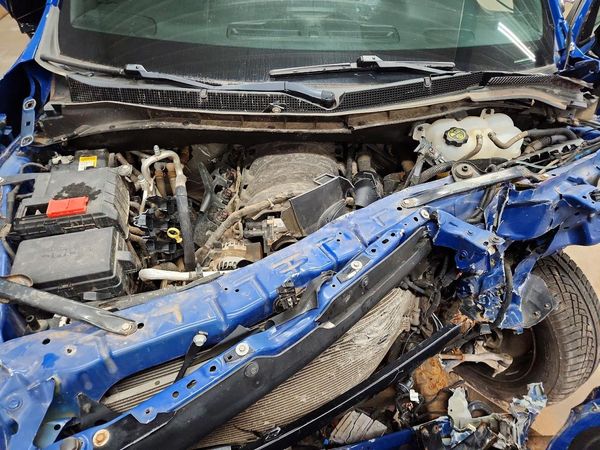 2021 CHEVROLET TAHOE FL — Engine bay