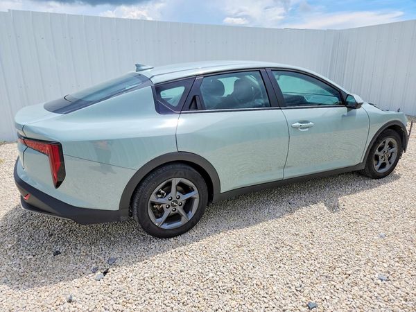 2026 KIA K4 LX, LXS
