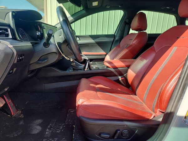 2022 KIA K5