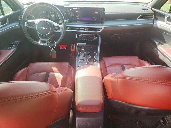 2022 KIA K5