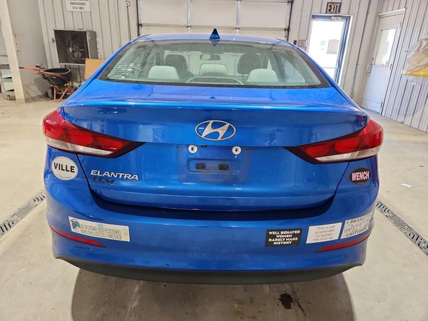 2017 HYUNDAI ELANTRA