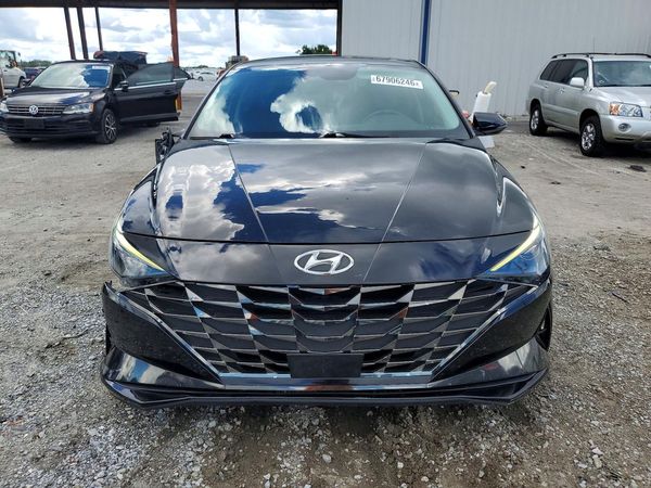 2022 HYUNDAI ELANTRA