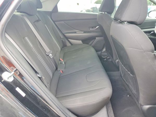 2022 HYUNDAI ELANTRA