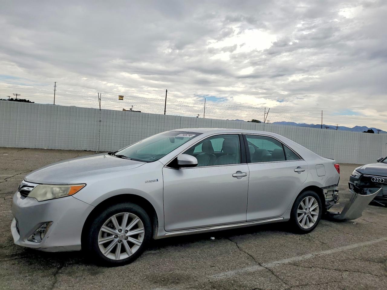 2014 TOYOTA CAMRY Hybrid