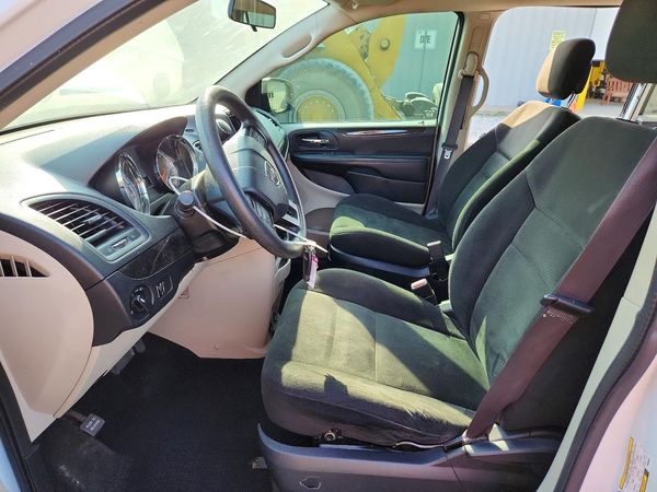 2015 DODGE GRAND CARAVAN SE