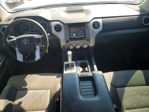 2017 TOYOTA TUNDRA