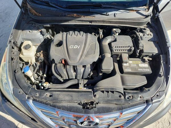 2013 HYUNDAI SONATA — Engine bay