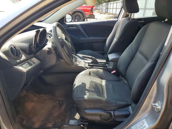 2013 MAZDA 3
