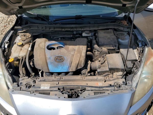 2013 MAZDA 3