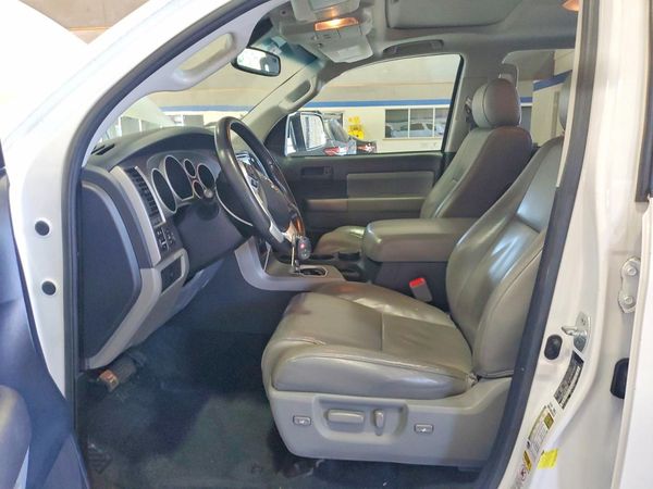 2017 TOYOTA SEQUOIA