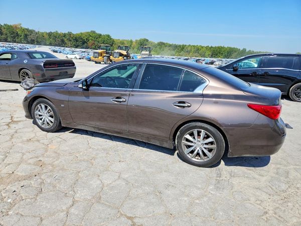 2015 INFINITI Q50