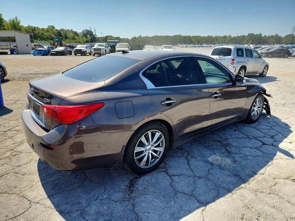 2015 INFINITI Q50