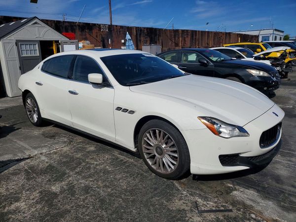 2014 MASERATI QUATTROPORTE Essence