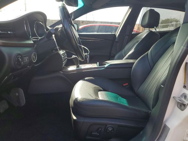 2014 MASERATI QUATTROPORTE Essence