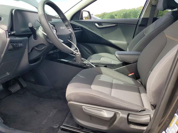 2025 KIA NIRO LX — DENT