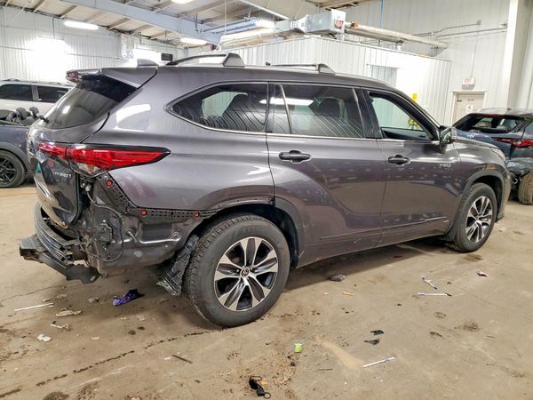 2021 TOYOTA HIGHLANDER