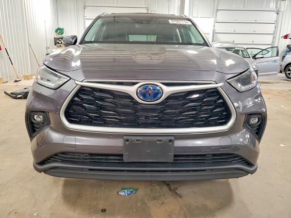 2021 TOYOTA HIGHLANDER