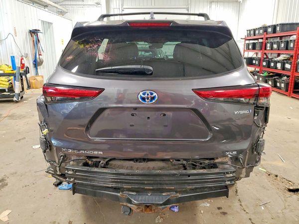 2021 TOYOTA HIGHLANDER