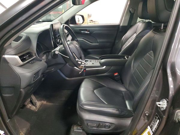 2021 TOYOTA HIGHLANDER