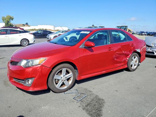 2012 TOYOTA CAMRY
