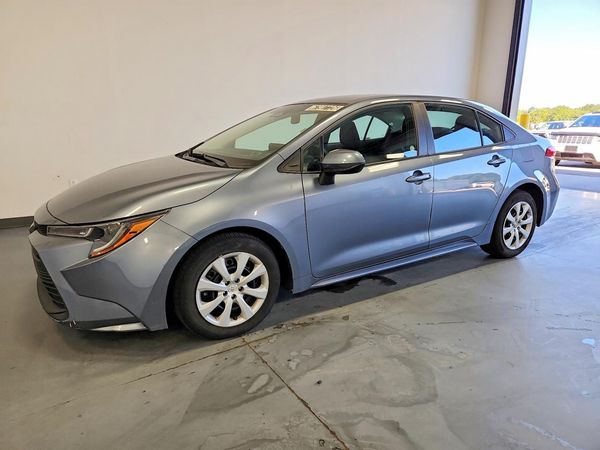 2024 TOYOTA COROLLA — Front 3/4