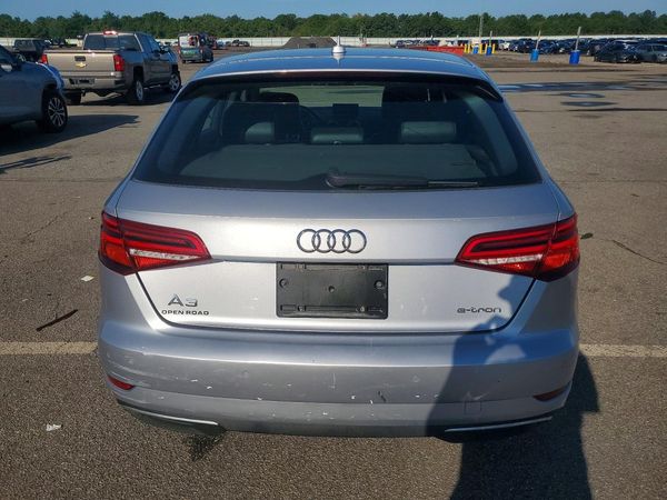 2017 AUDI A3 e-tron Premium Plus