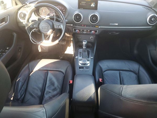 2017 AUDI A3 e-tron Premium Plus
