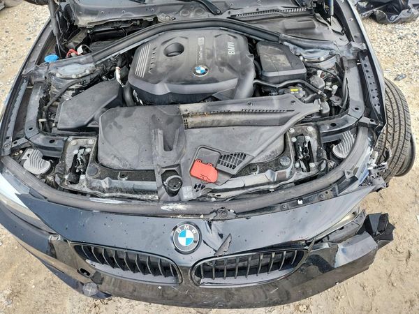 2020 BMW 4 SERIES — Engine bay