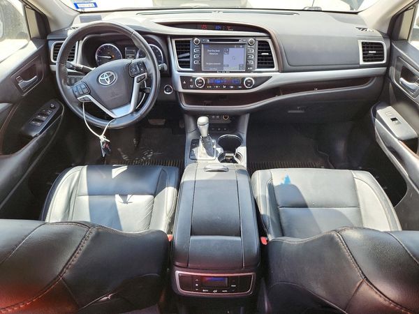 2018 TOYOTA HIGHLANDER SE/XLE